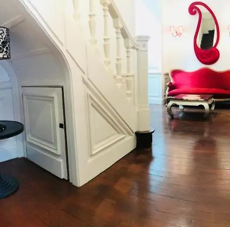 Chateau De La Prade بيت ضيافة ناربون