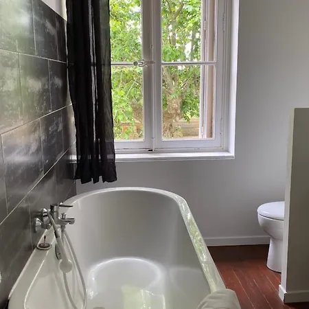 بيت ضيافة Chateau De La Prade ناربون