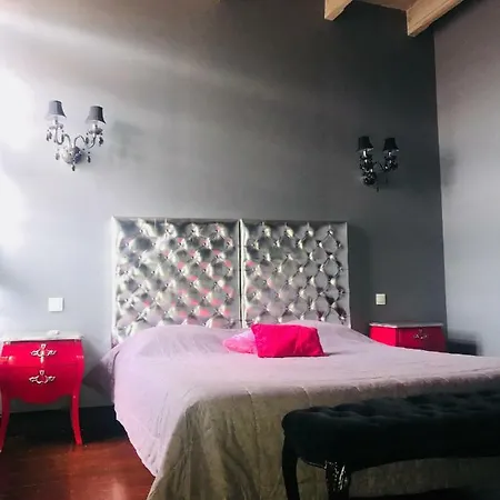 بيت ضيافة Chateau De La Prade 3*