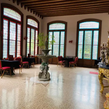 Chateau De La Prade 게스트하우스 나르본